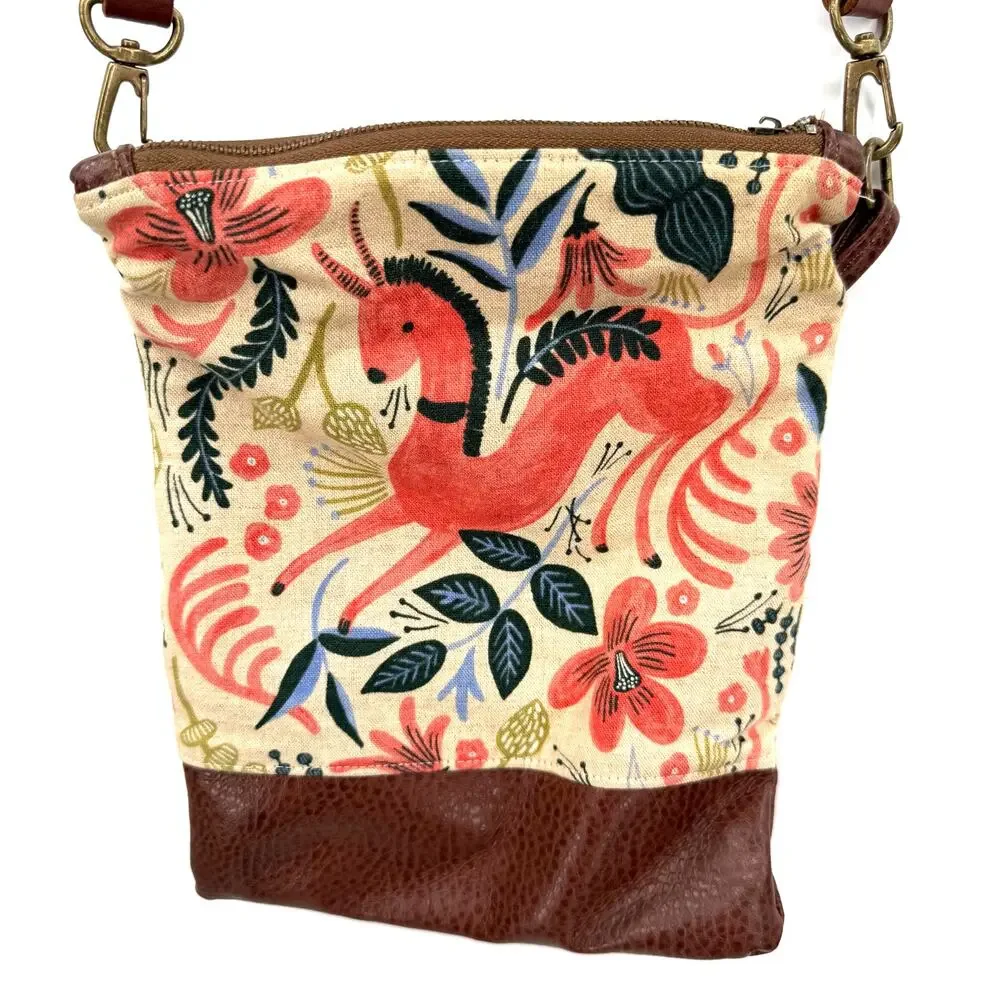 Harvest Crafts Handmade Crossbody Purse Handbag Pocketbook Folk‎ Art Animal